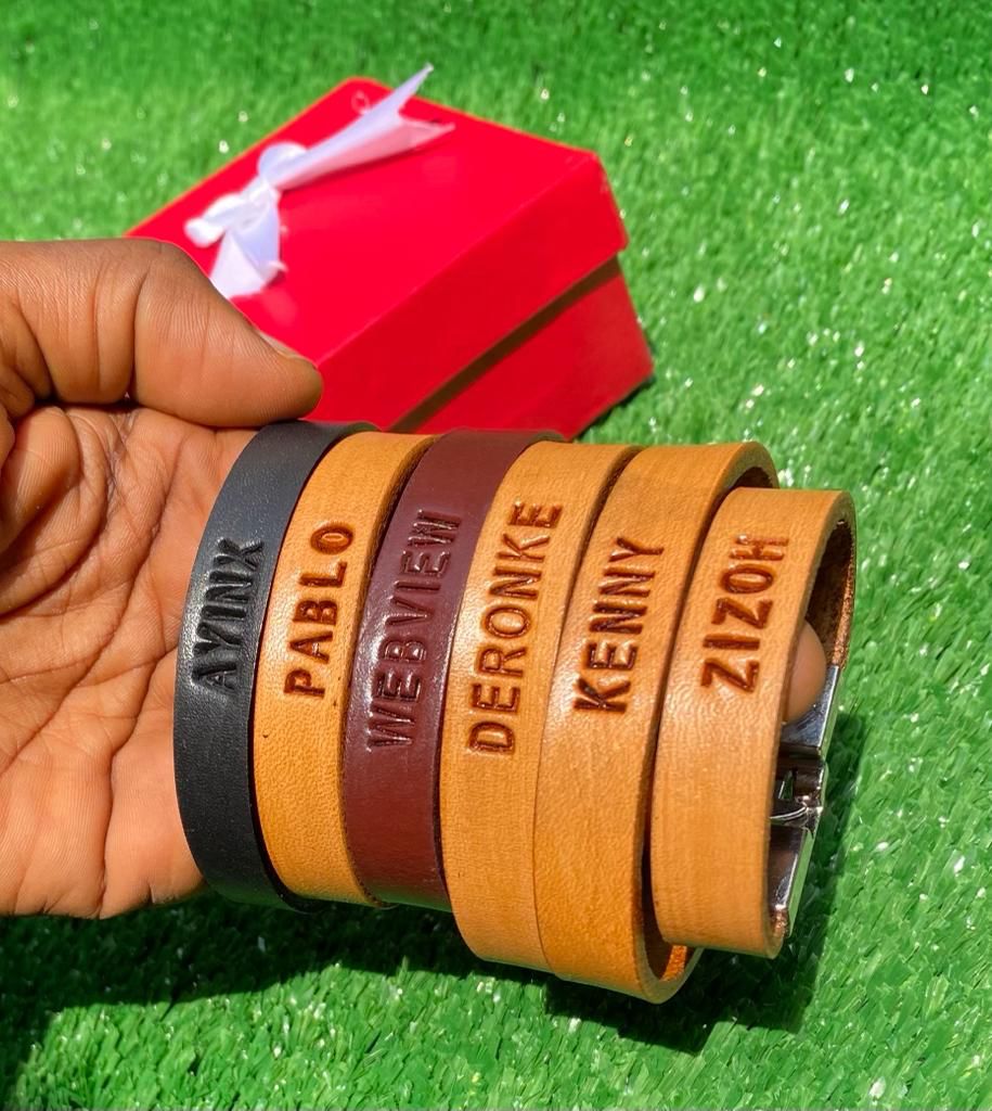 customized leather bracelet
